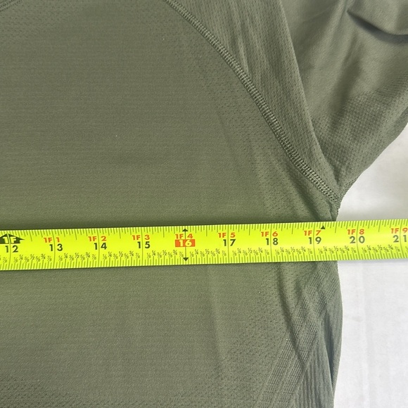 Athleta Nylon Olive Green Women’s Long Sleeve Stretch Top Size XLarge - Picture 8 of 11